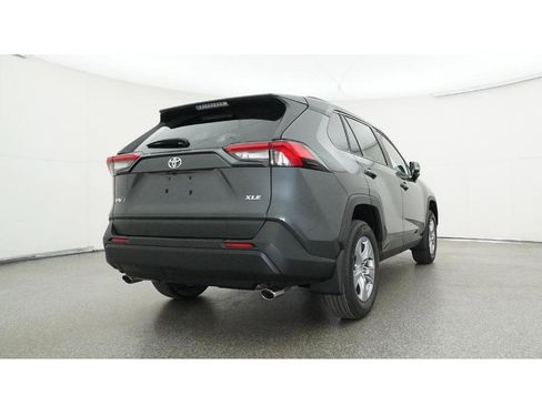 Used 2025 Toyota RAV4 XLE w/ Convenience Package FWD image 24