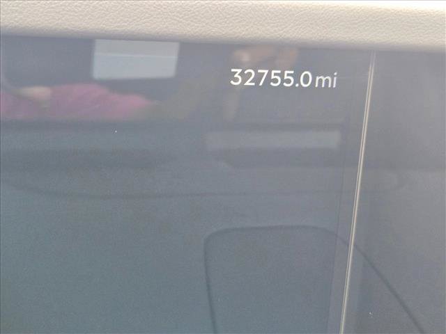 Used 2024 Lincoln Nautilus Premier AWD/4WD image 11