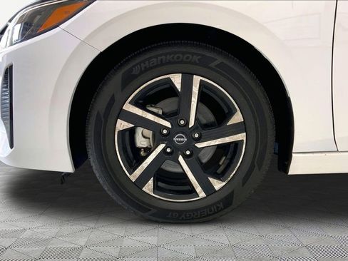 Used 2024 Nissan Sentra SV FWD image 21