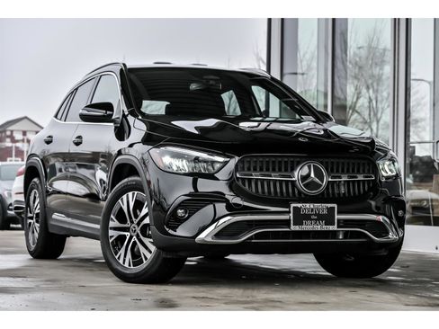 Certified 2026 Mercedes-Benz GLA 250 4MATIC image 1