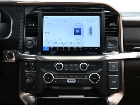 Used 2025 Ford F150 King Ranch AWD/4WD image 17