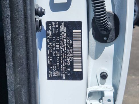 Certified 2026 Hyundai Venue SEL FWD image 25