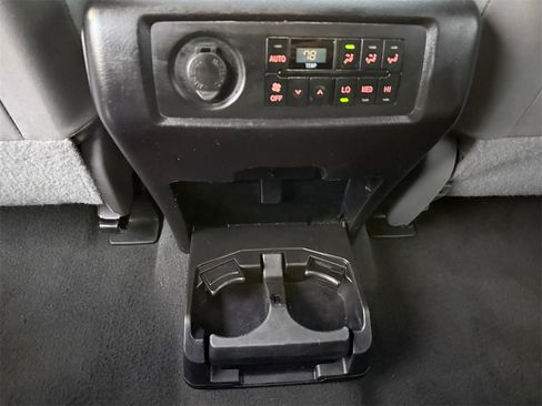 Used 2019 Toyota Sequoia SR5 image 28