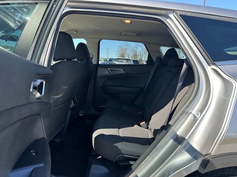Used 2024 Kia Sportage LX image 11