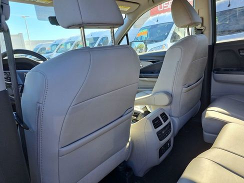 Used 2021 Honda Pilot Touring image 24