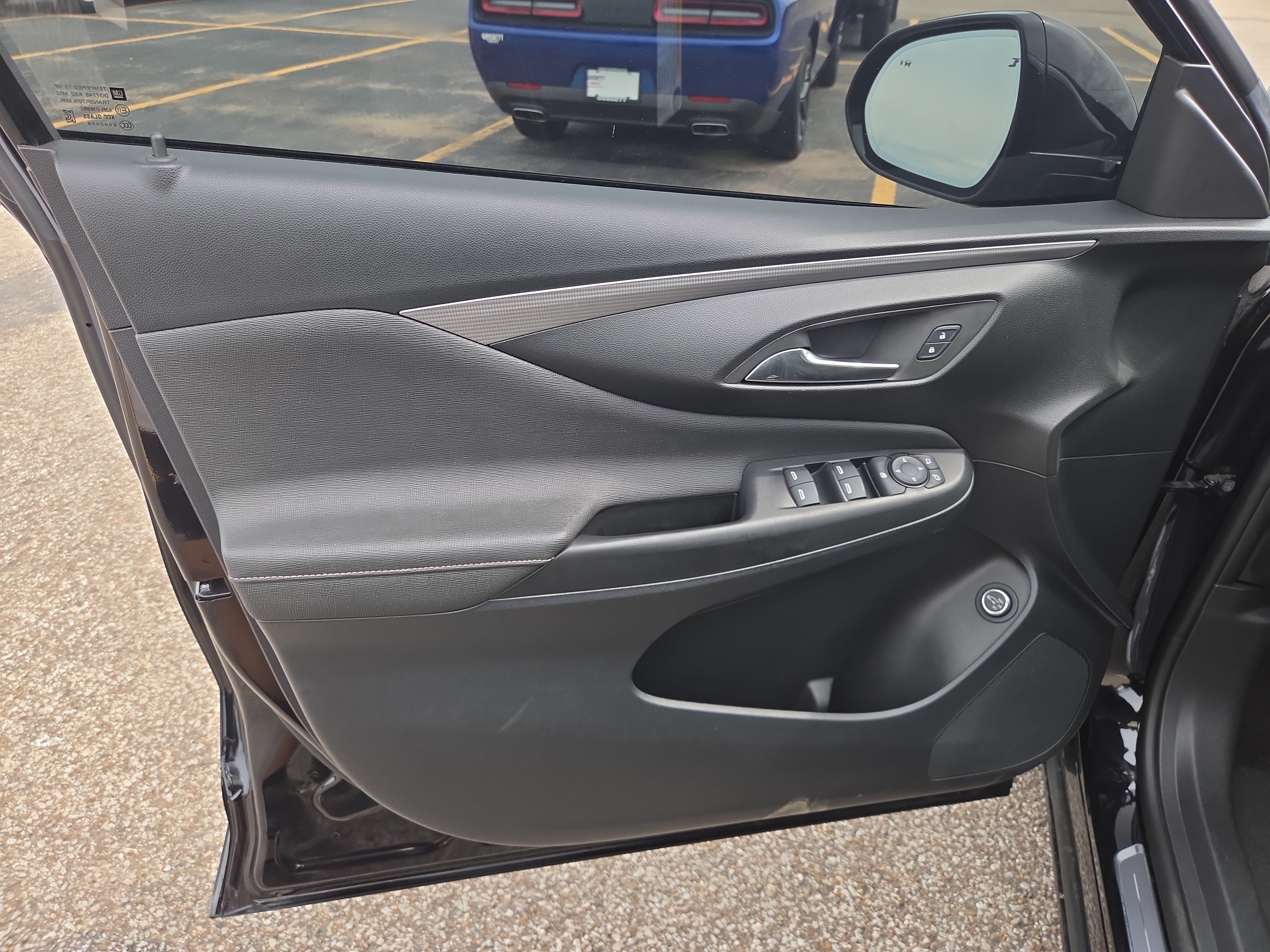 Used 2025 Buick Envista Avenir FWD image 6