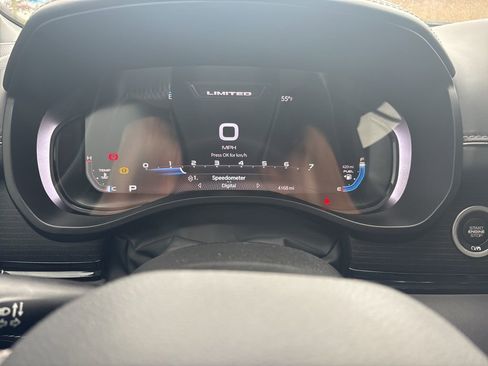 Used 2023 RAM 1500 Limited w/ Bed Utility Group image 32