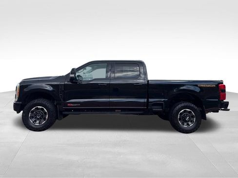 Used 2023 Ford F250 Lariat w/ Tremor Off-Road Package AWD/4WD image 5