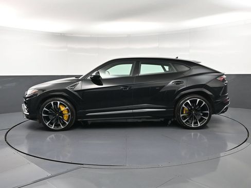 Used 2022 Lamborghini Urus AWD/4WD image 2