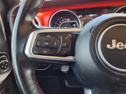 Used 2019 Jeep Wrangler Unlimited Rubicon AWD/4WD image 17