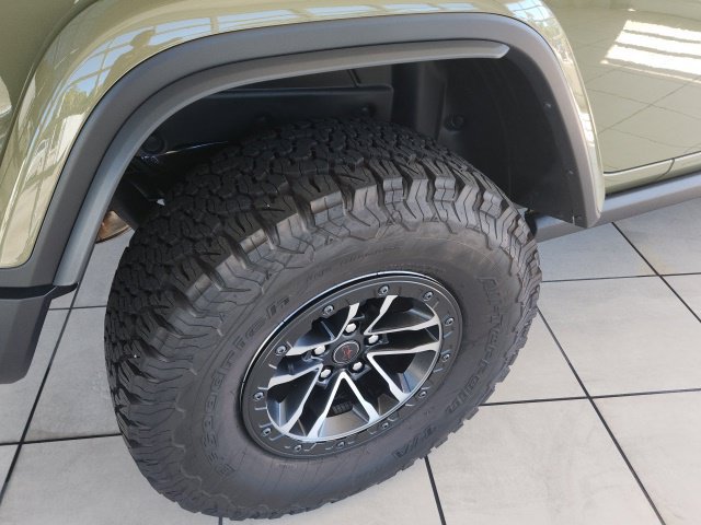 Certified 2026 Jeep Wrangler Unlimited Rubicon AWD/4WD image 12