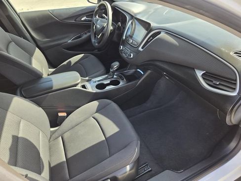 Used 2024 Chevrolet Malibu LT FWD image 21