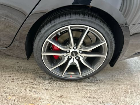 New 2025 Genesis G70 2.5T image 8