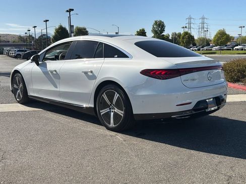 Used 2022 Mercedes-Benz EQS 450+ Sedan image 11
