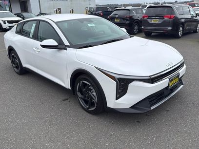 New 2025 Kia K4 EX