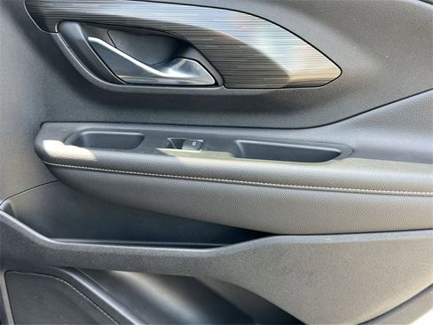 Used 2022 GMC Terrain SLE w/ Driver Convenience Package image 38