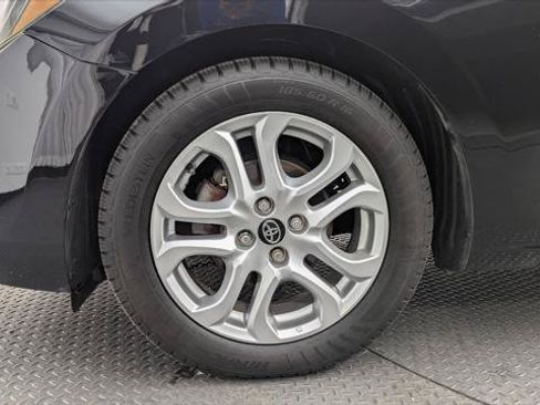 Used 2018 Toyota Yaris iA FWD image 28