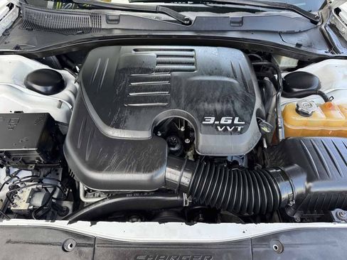 Used 2019 Dodge Charger GT RWD image 13