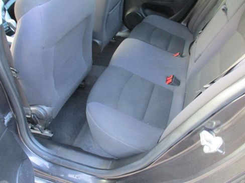 Used 2014 Chevrolet Cruze LT image 16