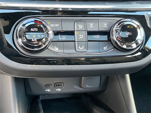 New 2026 Buick Envista Sport Touring w/ Convenience I Package image 11