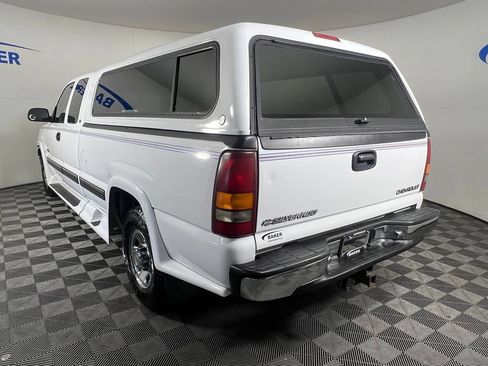 Used 2000 Chevrolet Silverado 2500 LS RWD image 3