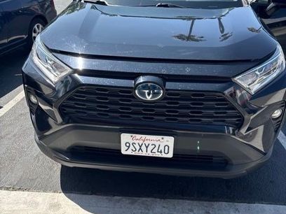 Used 2019 Toyota RAV4 XLE w/ Carpet Mat Package