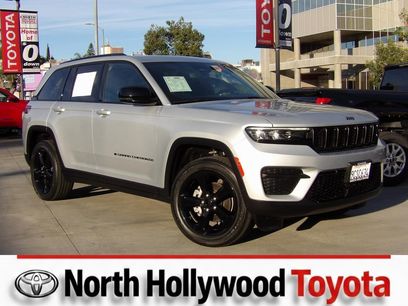 Used 2022 Jeep Grand Cherokee Altitude