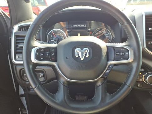 Used 2022 RAM 1500 Big Horn AWD/4WD image 8