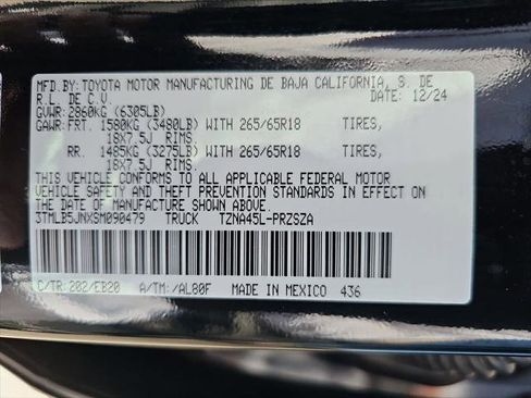Certified 2025 Toyota Tacoma Limited AWD/4WD image 25