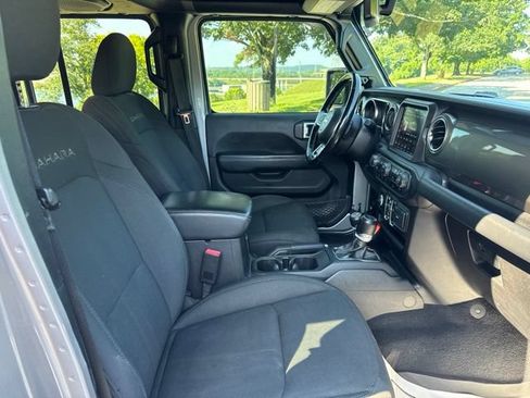 Used 2020 Jeep Wrangler Unlimited Sahara AWD/4WD image 10