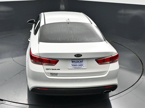Used 2018 Kia Optima LX FWD image 25