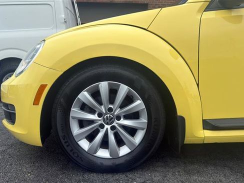 Used 2015 Volkswagen Beetle 1.8T FWD image 4