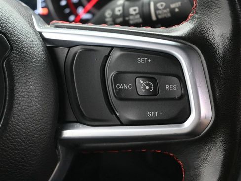 Used 2022 Jeep Wrangler Unlimited Rubicon w/ LED Lighting Group AWD/4WD image 17