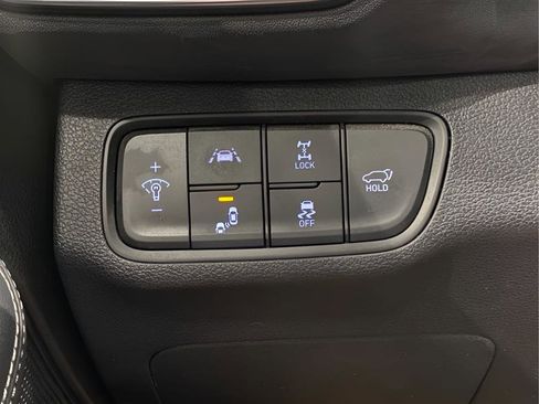 Used 2019 Hyundai Santa Fe Limited image 15