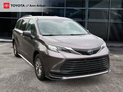 Used 2023 Toyota Sienna LE