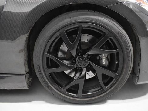 Used 2011 Nissan 370Z Touring w/ Sport Pkg image 10