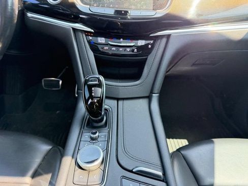 Used 2021 Cadillac XT6 Sport w/ Platinum Package AWD/4WD image 18