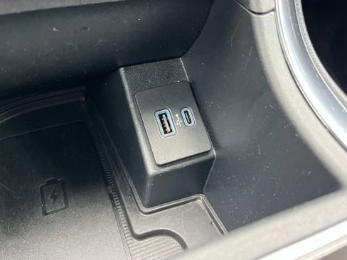 Certified 2024 Ford Edge Titanium AWD/4WD image 35