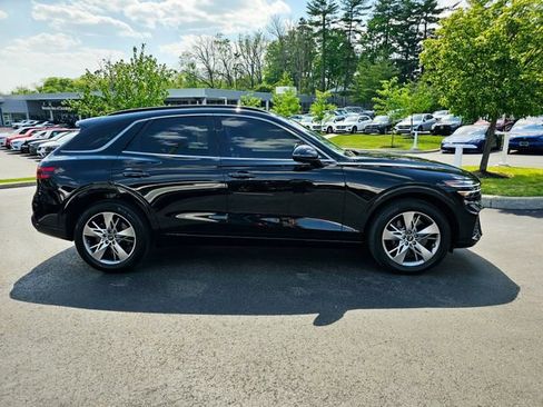 Used 2024 Genesis GV70 3.5T Sport AWD/4WD image 8