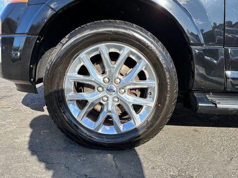 Used 2017 Ford Expedition Limited image 9