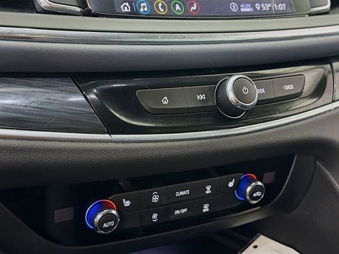 Used 2021 Buick Enclave Essence w/ Sport Touring Edition image 19