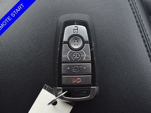 Used 2024 Ford Edge SEL w/ Convenience Package AWD/4WD image 7