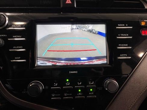 Used 2020 Toyota Camry LE FWD image 28