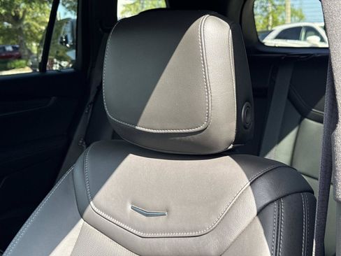 Certified 2025 Cadillac XT6 Sport AWD/4WD image 14
