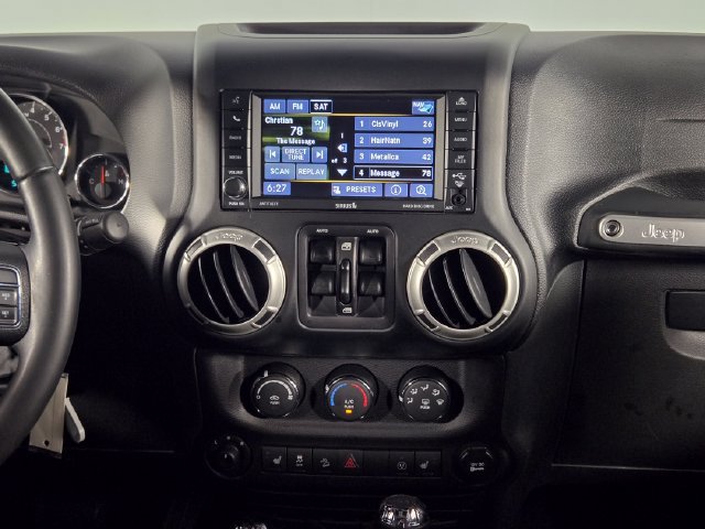 Used 2017 Jeep Wrangler Unlimited Sahara w/ Max Tow Package AWD/4WD image 22