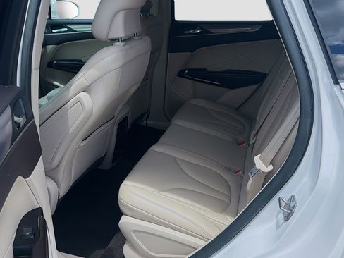 Used 2019 Lincoln MKC Premiere FWD image 24