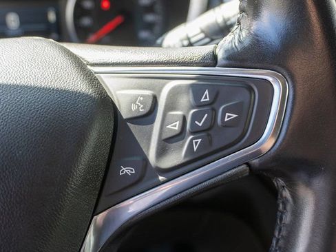 Used 2020 Chevrolet Equinox LT AWD/4WD image 24
