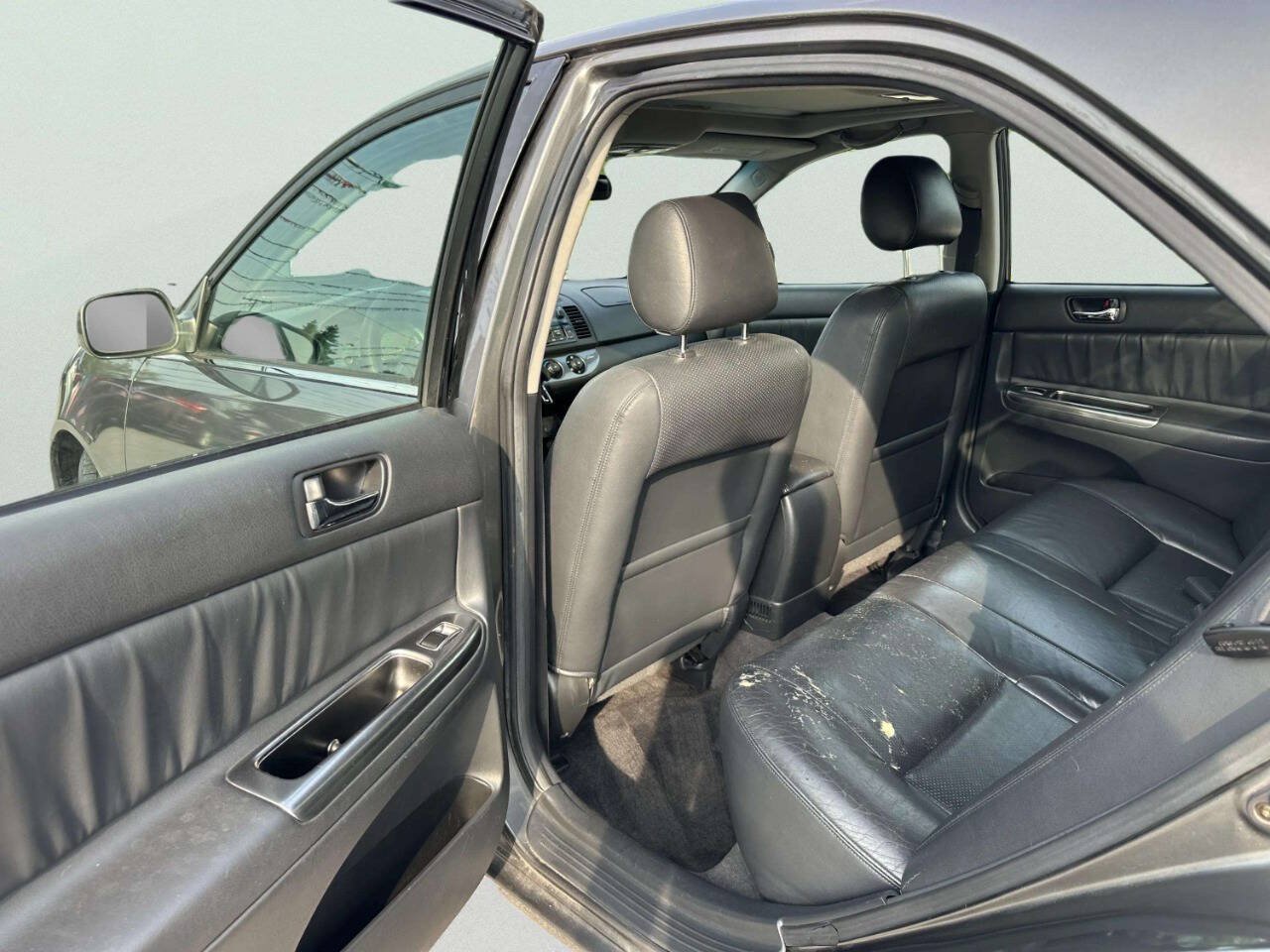 Used 2002 Toyota Camry SE FWD image 15