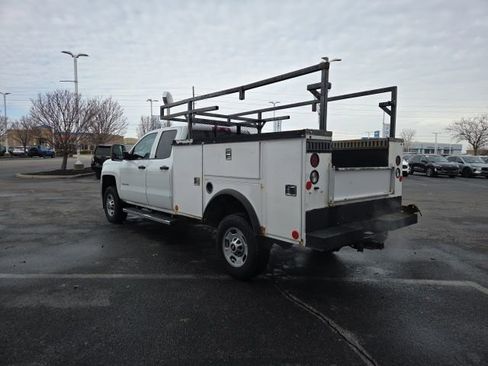 Used 2018 Chevrolet Silverado 2500 W/T w/ WT Fleet Convenience Package image 9