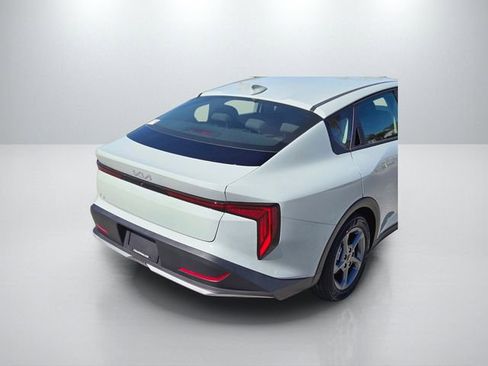 New 2026 Kia K4 FWD image 7